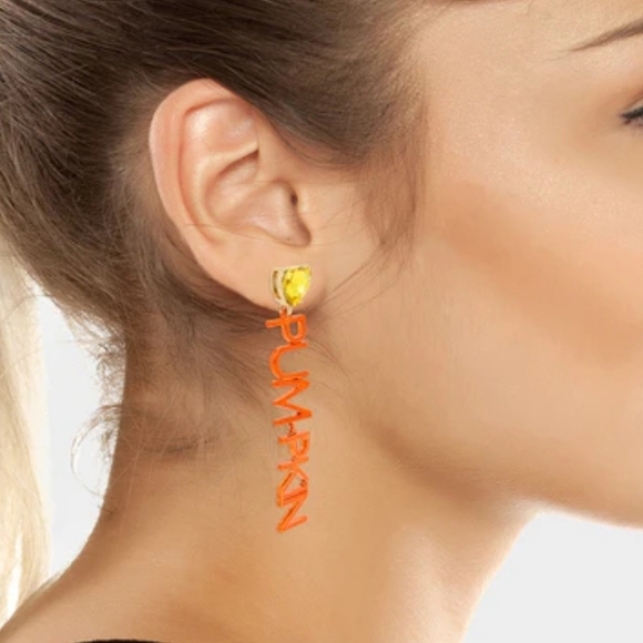 🏷 CLEARANCE! Betsey Johnson It's Fall Yall Pumpkin Spice Mis-matched Earrings. - Picture 4 of 9